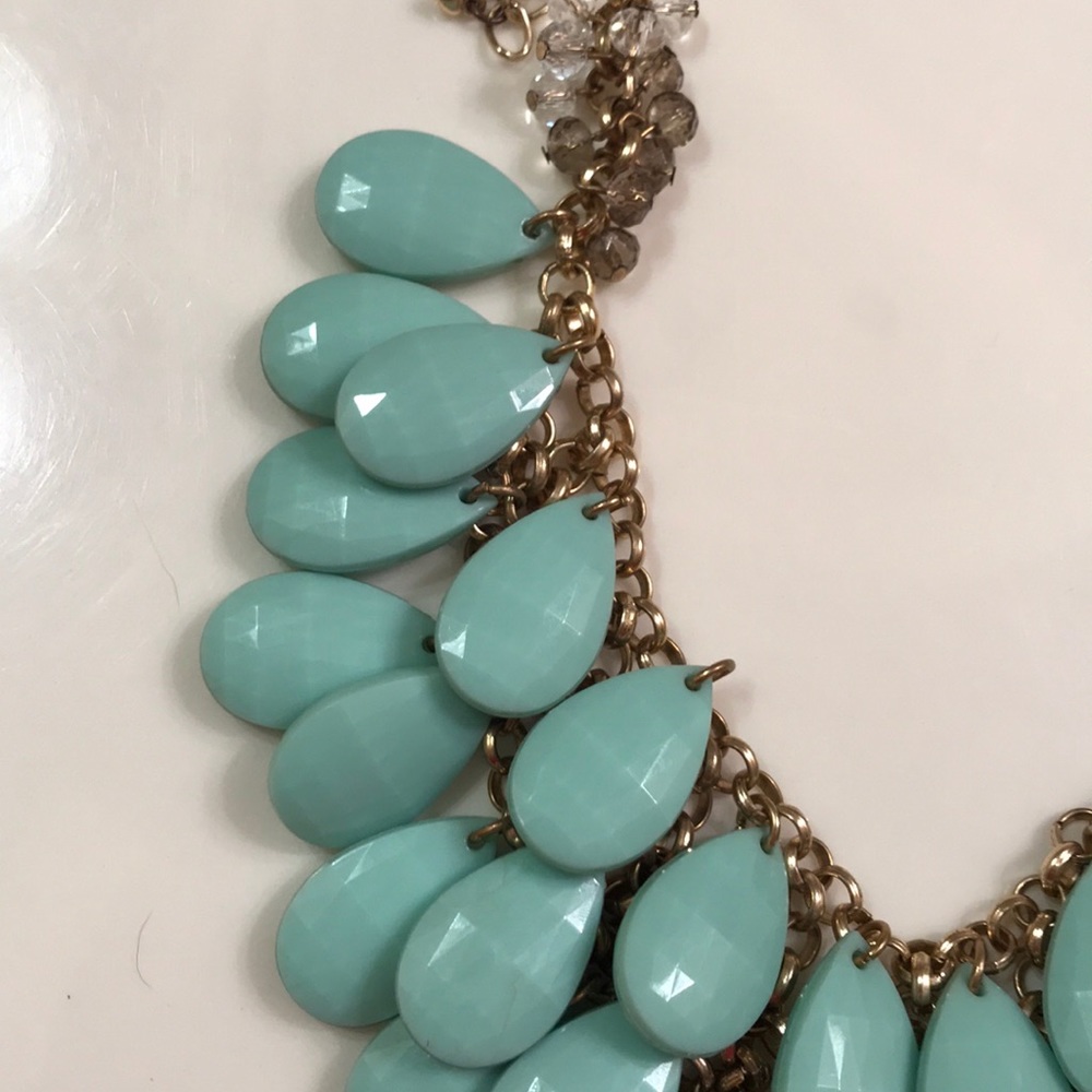 ACCENT NECKLACE